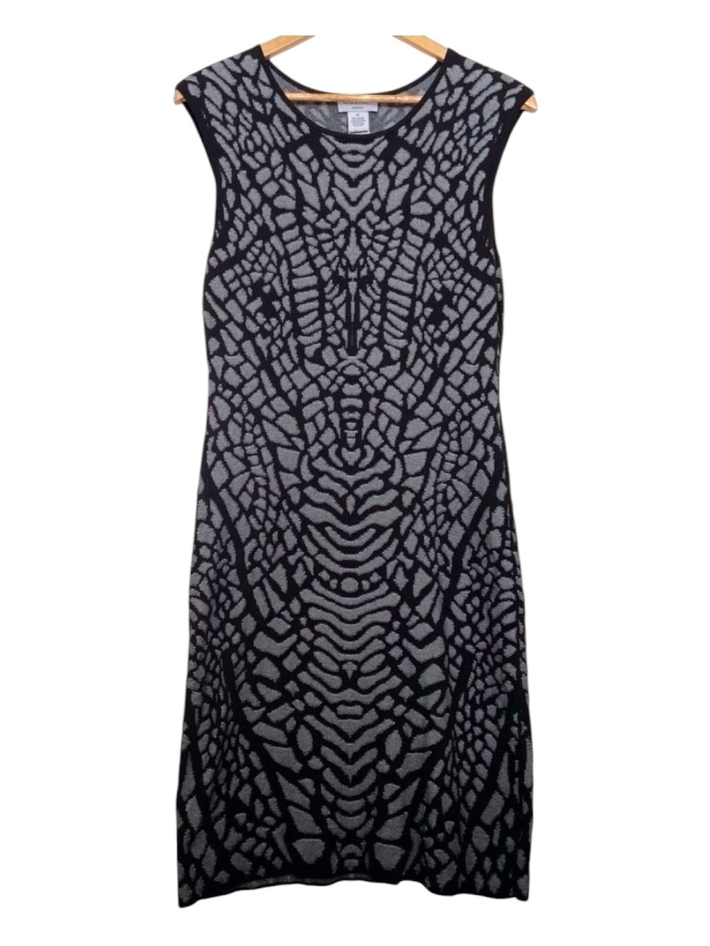 Carmen Marc Valvo sheath dress delicate knit sleeveles black grey pattern medium